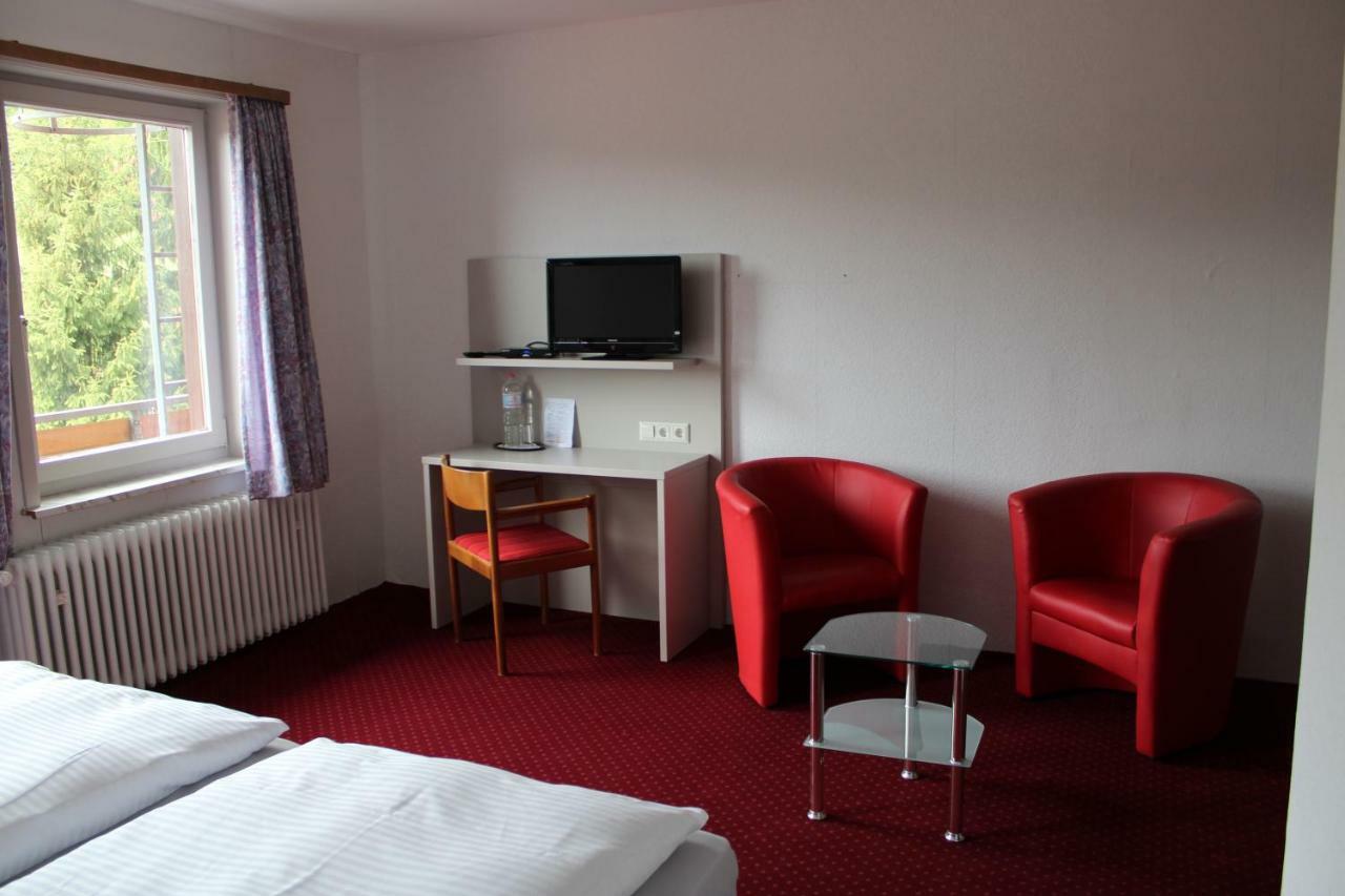 Hotel-pension Waldhaus 3*